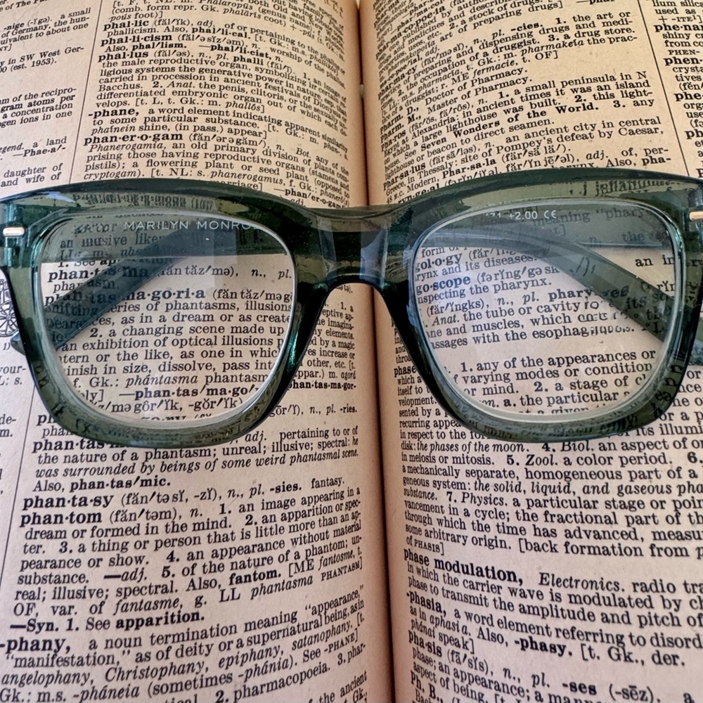 Marilyn Monroe Large Oversize Statement Sea Glass Green Readers +2.00 Bifocal